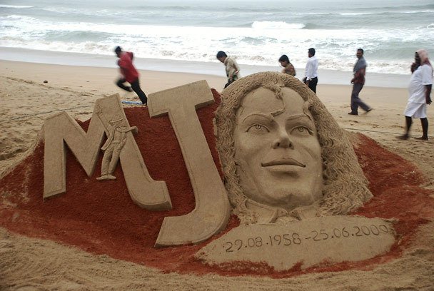 michael jackson tribute sand sculpture