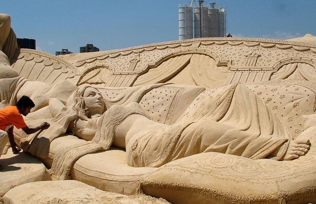 sand sculpture by sudarsan pattnaik of sleeping beauty